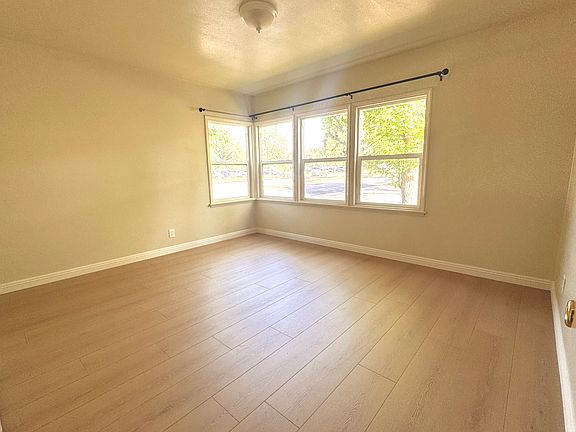 5th image of 6 Bonita St #5