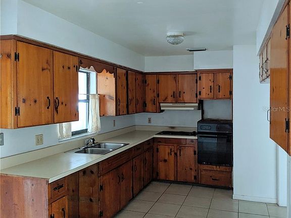 4th image of 5823 Bolling Dr