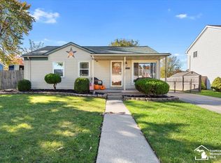 25246 Reeck Rd, Woodhaven, MI 48183