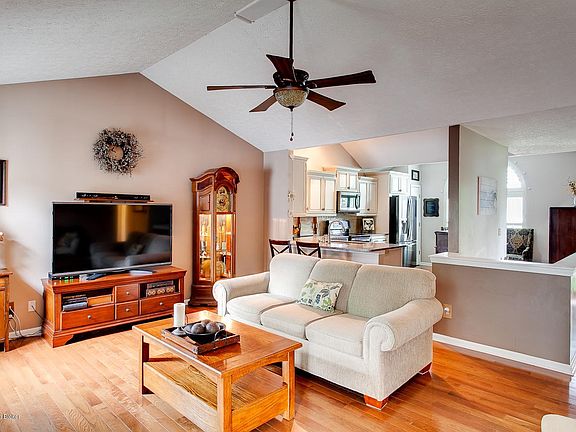 10515 Charleswood Rd-5