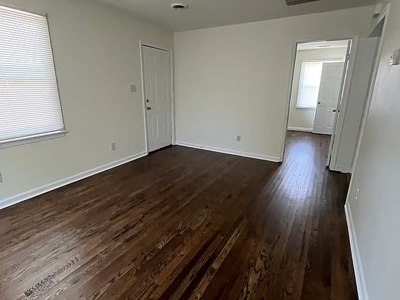 4th image of 4807 Eastover Ave