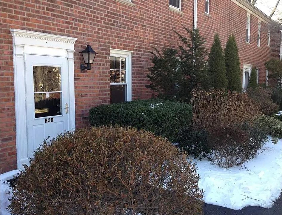 1st image of 1415 Lake St APT 120
