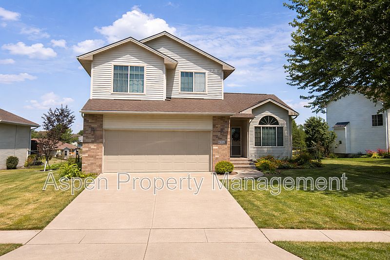 1st image of 626 Tipperary Rd