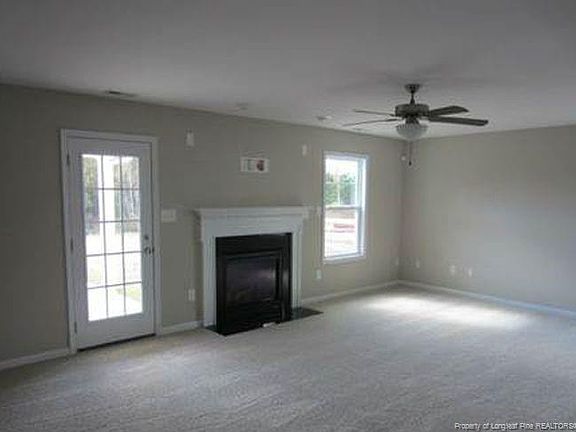 3rd image of 532 Collinwood Dr