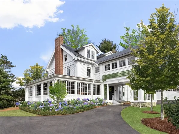 6 Hayes Ave, Lexington, MA 02420