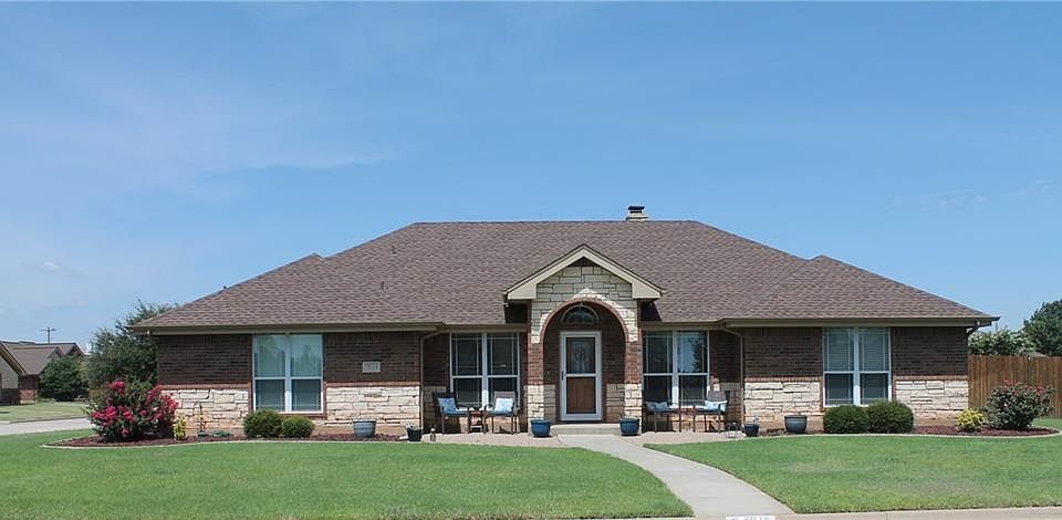 1st image of 7034 Clearlake Ct