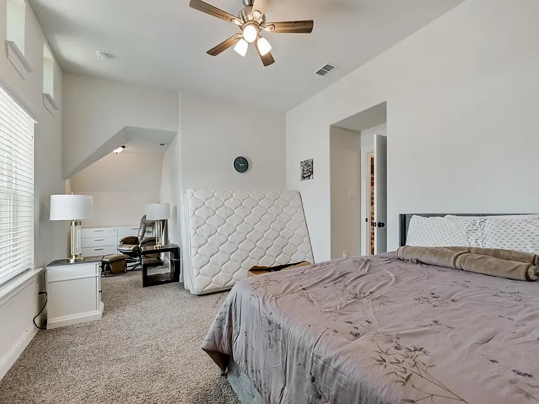 3940 Shrike Trl — Photo 13