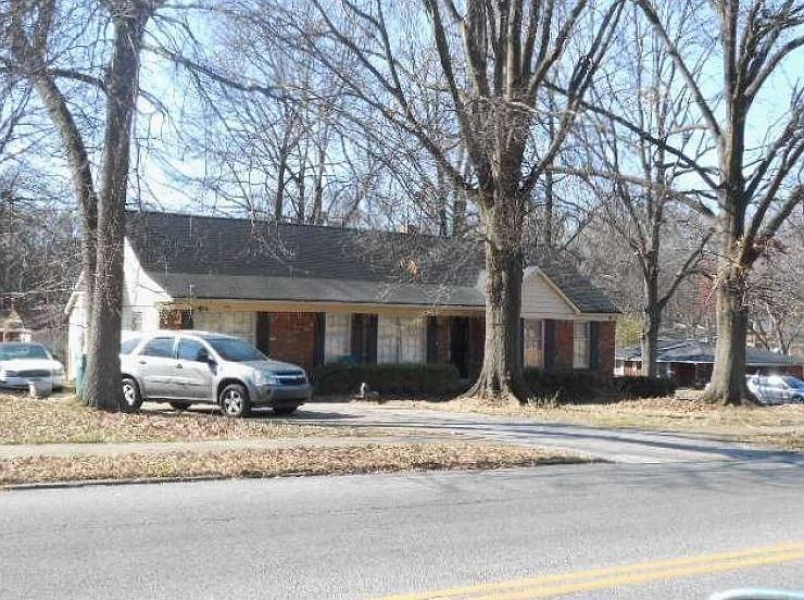 1st image of 3901 Graceland Dr