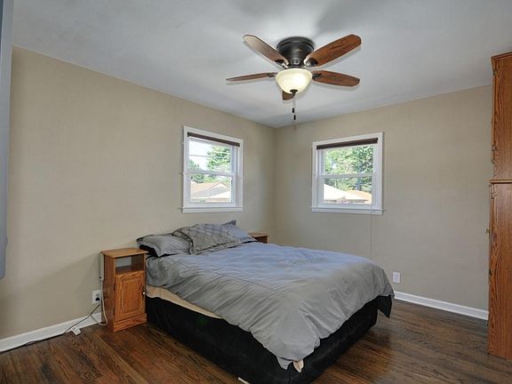 5th image of 3855 N 100th St