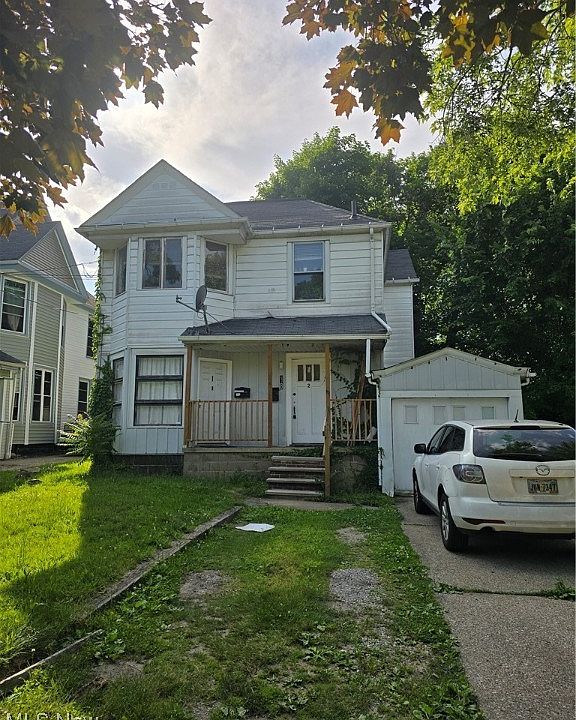 1st image of 18 Oakdale Ave