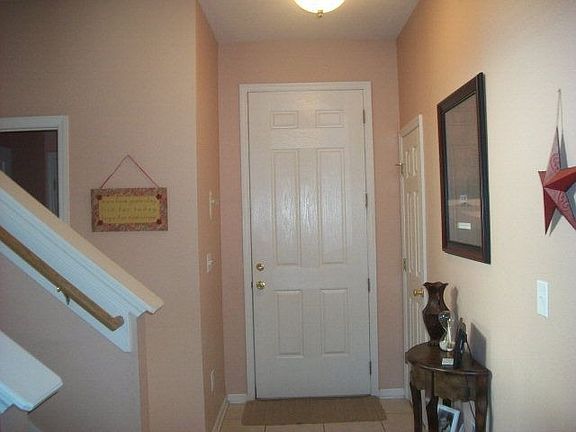 5th image of 30 Longfellow Dr