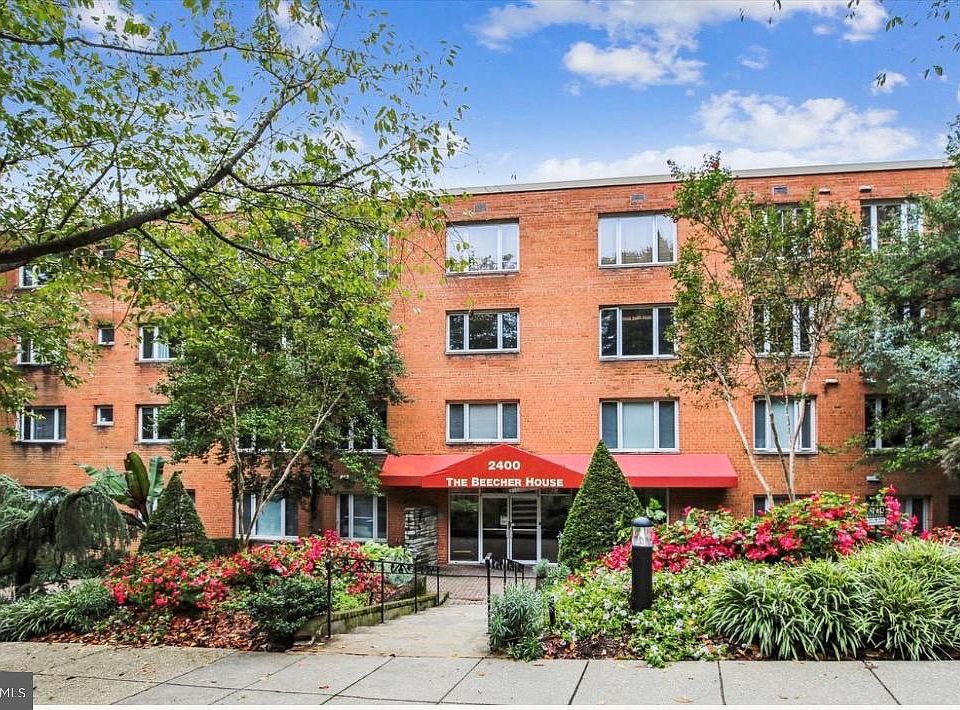1st image of 2400 41st St NW APT 104