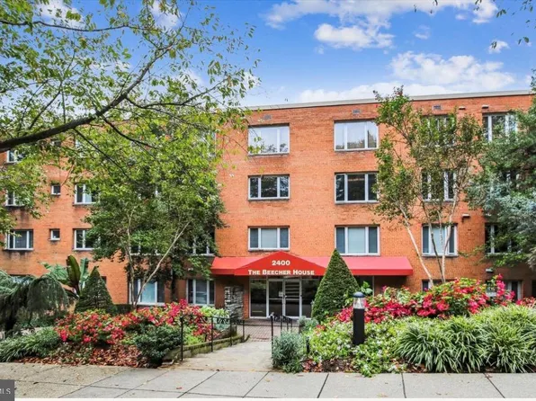 2400 41st St NW APT 104, Washington, DC 20007