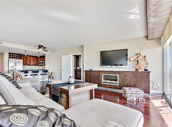 4th image of 700 E Ocean Blvd Unit 2906