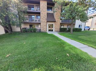 285 Kingsmere Blvd #304, Saskatoon, SK S7J 4J6