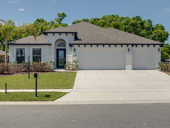 2nd image of 24511 Woodhill Ct