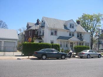1st image of 9535 121st St