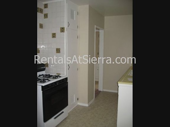 2nd image of 6243 Vineland Ave APT 2