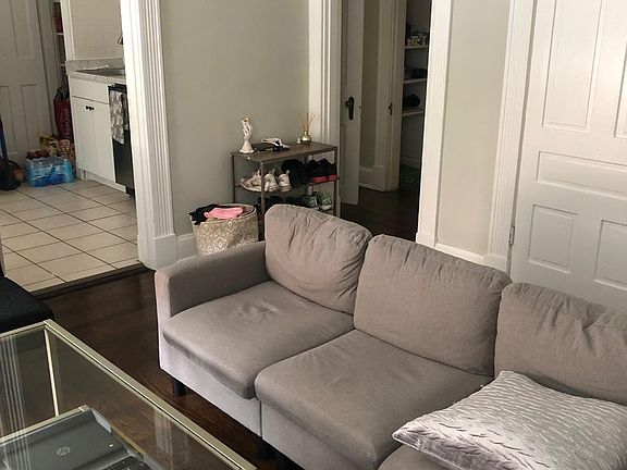 4th image of 3822 Eastern Ave #4