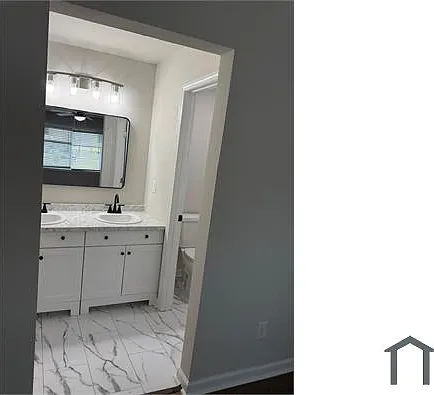 4 bed, 1600 sqft, $2,800 — Photo 2