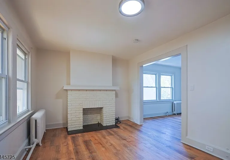 15 Hilltop Pl #2 — Photo 2