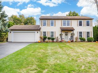 12 Falling Brook Rd, Fairport, NY 14450