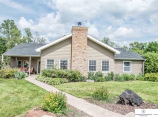 1028 County Road 45, Omaha, NE 68122