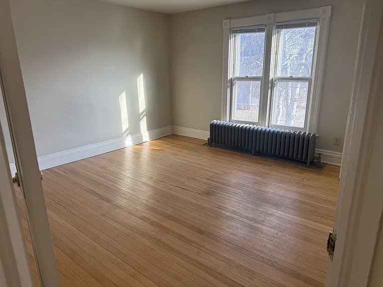 238 Scott Ave #A — Photo 7