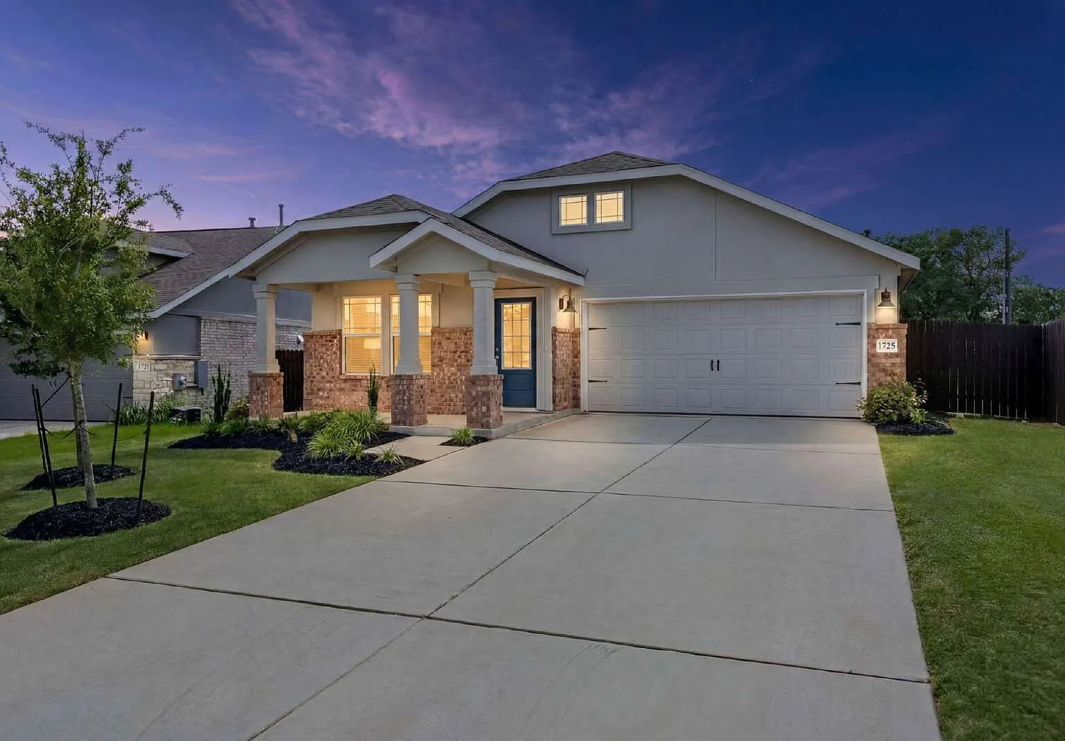 3 bed, 2.0 bath, 1777 sqft, $2,250 — Photo 1