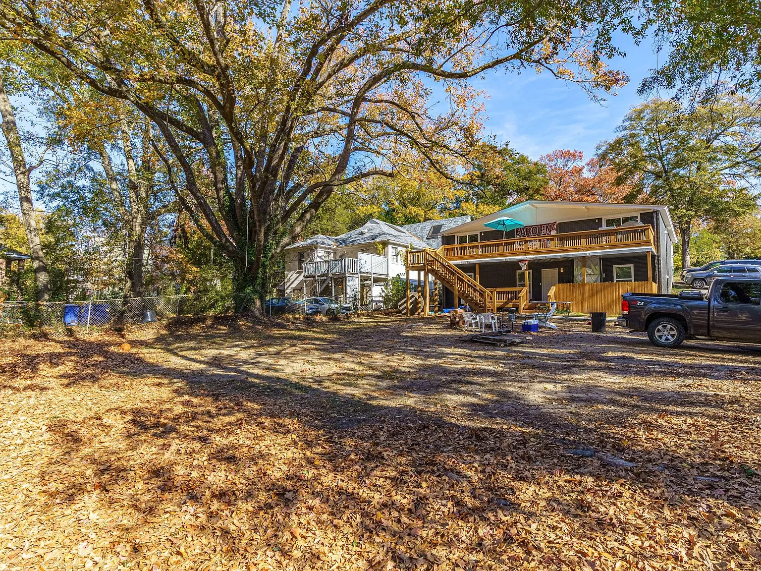7 bed, 2808 sqft, $8,050 — Photo 3