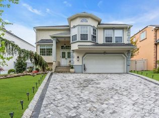 81 Ortley Ct, Matawan, NJ 07747