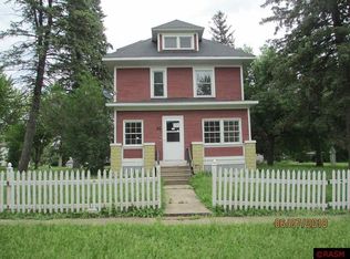 36 Dill Ave NW, Madelia, MN 56062