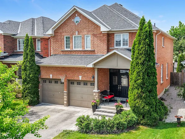 53 Tudor Cres, Barrie, ON L4M 0A8