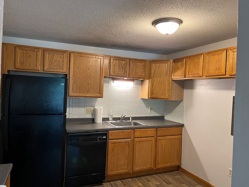 1st image of 3 Strawberry Bank Rd APT 14