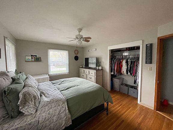 5th image of 306 19th Ave SW