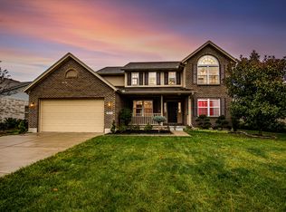 8033 Seabury Ct, West Chester, OH 45069