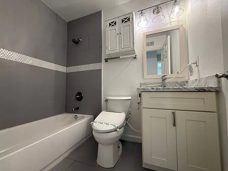 1268 Flickinger Ave — Photo 7