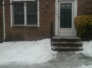 8011 Tyson Oaks Cir, Vienna, VA 22182