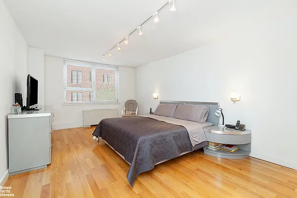 Sold by Brown Harris Stevens | media 6