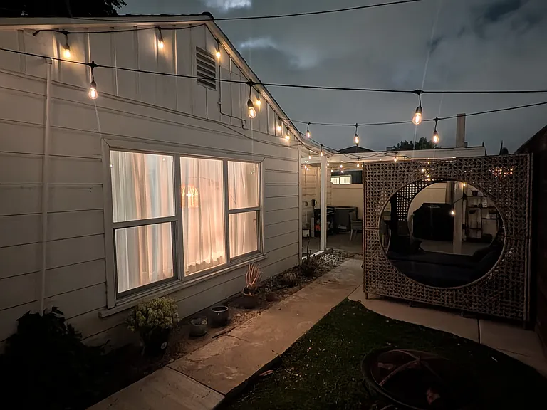 1342 Bennett Ave — Photo 24