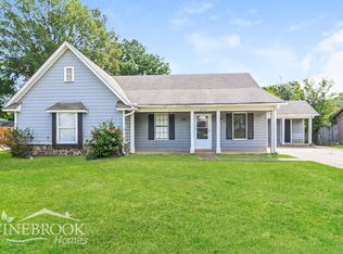 4662 Ross Rd, Memphis, TN 38141