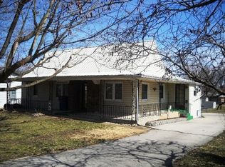 104 S Walnut St, Eldon, MO 65026