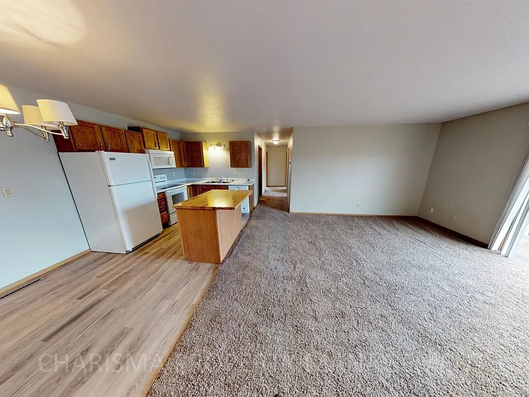Parkside Apartments — Photo 11
