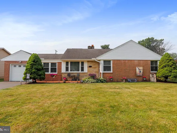 17323 Diane Dr, Hagerstown, MD 21740