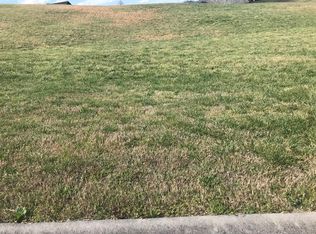 4166 Harbor View Dr, Morristown, TN 37814