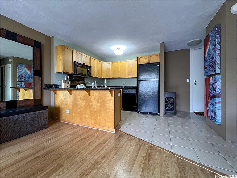 430 Kaiolu St #807 — Photo 23