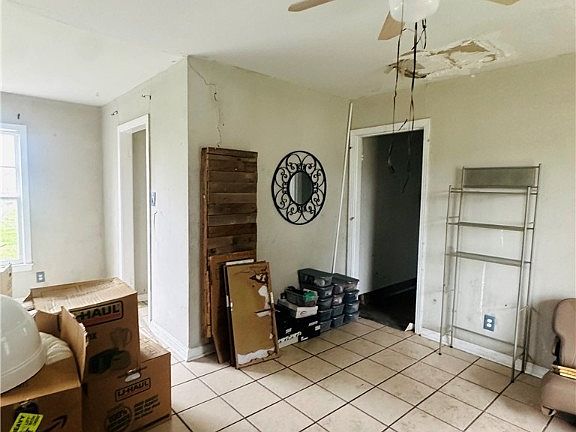 5th image of 1113 Williamson Ave