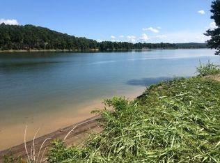 84 River Front Dr, Clifton, TN 38425