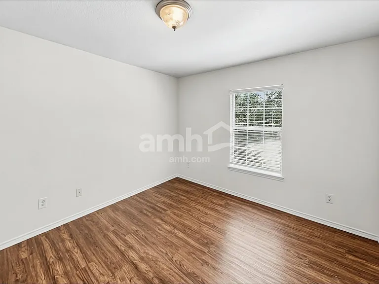 11011 Pierce Valley Dr — Photo 16