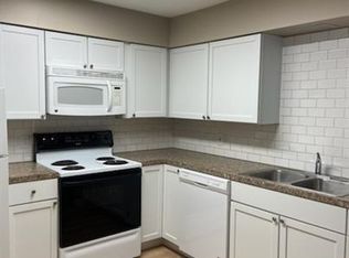 3894 Indian Run Dr #6, Canfield, OH 44406